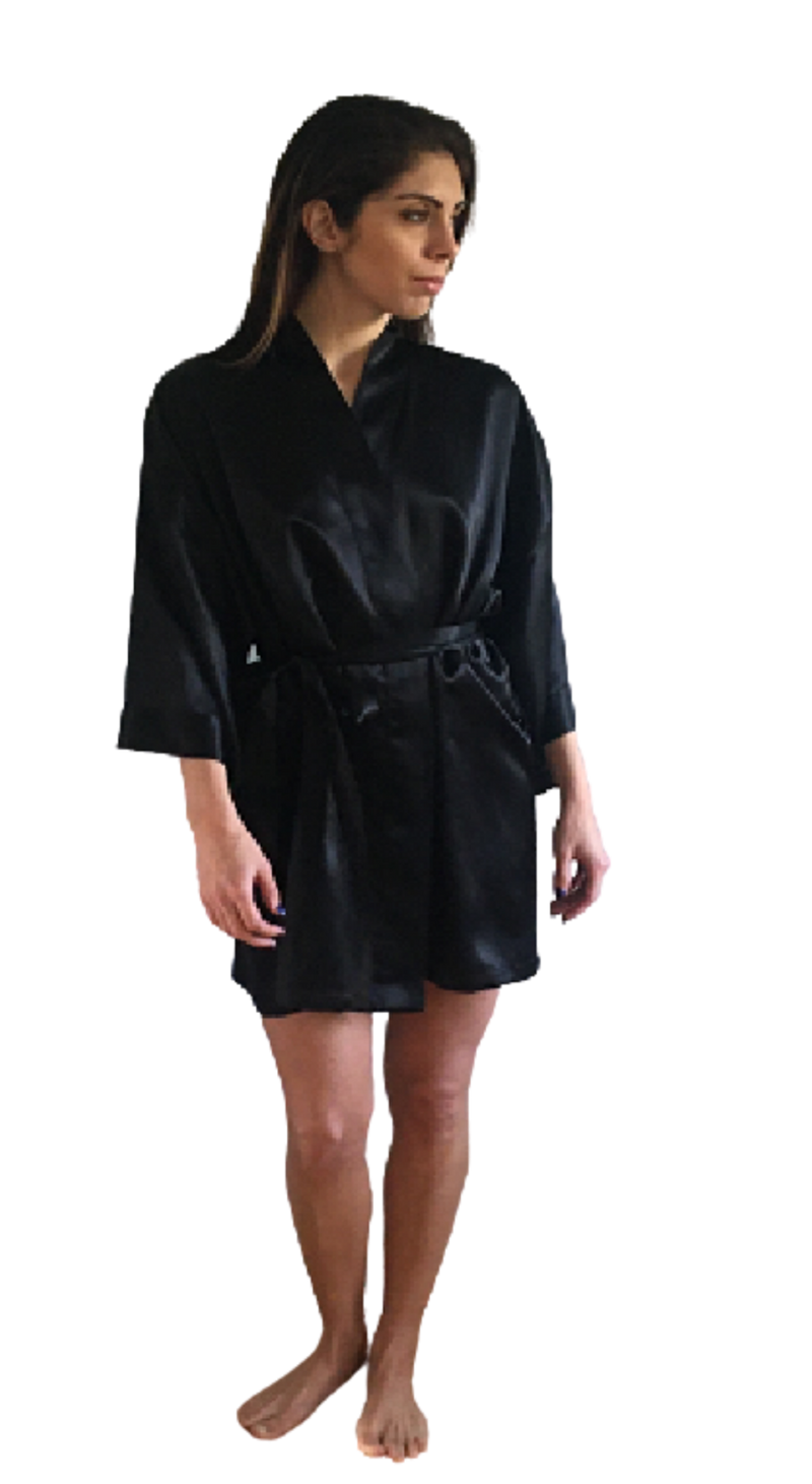 BASIC BLACK SHORT ROBE